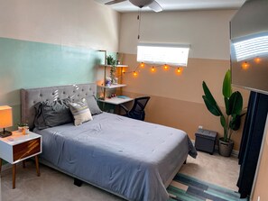 5 bedrooms, iron/ironing board, free WiFi, bed sheets