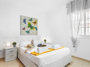 2 bedrooms, Internet, bed sheets