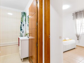 2 habitaciones, internet y ropa de cama