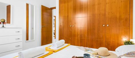 2 Schlafzimmer, Internetzugang, Bettwäsche