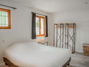 2 bedrooms, internet - House on holiday park with pool in the Lot (Lacapelle Marival)