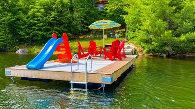 Summit Cottage on Kawagama Lake, Jul/Aug: weekly booking only (Sat. - Sat.)
