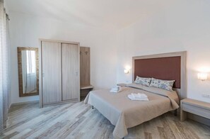 1 bedroom, free WiFi, bed sheets
