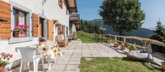 Apartment "Baita Località Cap" with Garden & Mountain View
