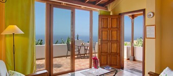 Villa Pilar with Sea and Mountain View, Pool & Garden