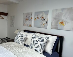 1 bedroom, desk, iron/ironing board, free WiFi