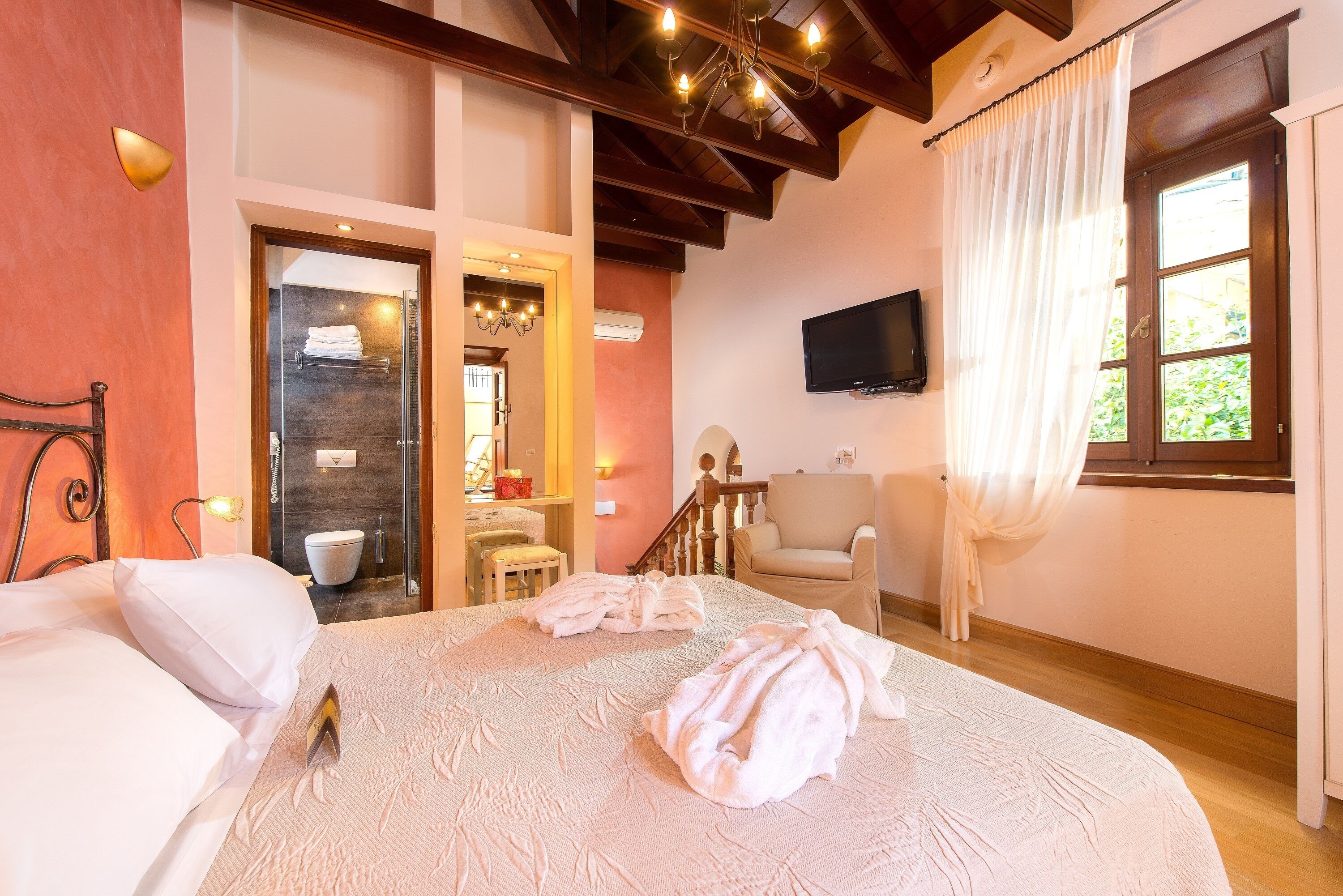 1 chambre, fer et planche à repasser, Wi-Fi, draps fournis