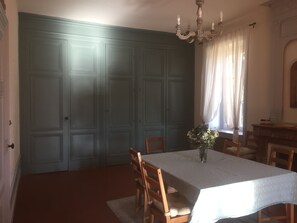 Dining - Grande Maison Avec Piscine- Beaujolais Proche Lyon (Cogny)
