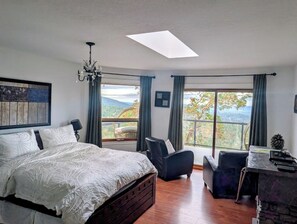 1 غرفة نوم ومكواة/لوح كي وواي فاي مجانًا وملاءات أسرّة