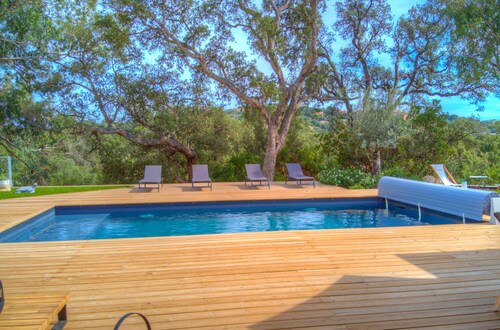 Villa Pienezza 8p 4 bedrooms very quiet Pinarellu 5min from beaches Heated swimming pool