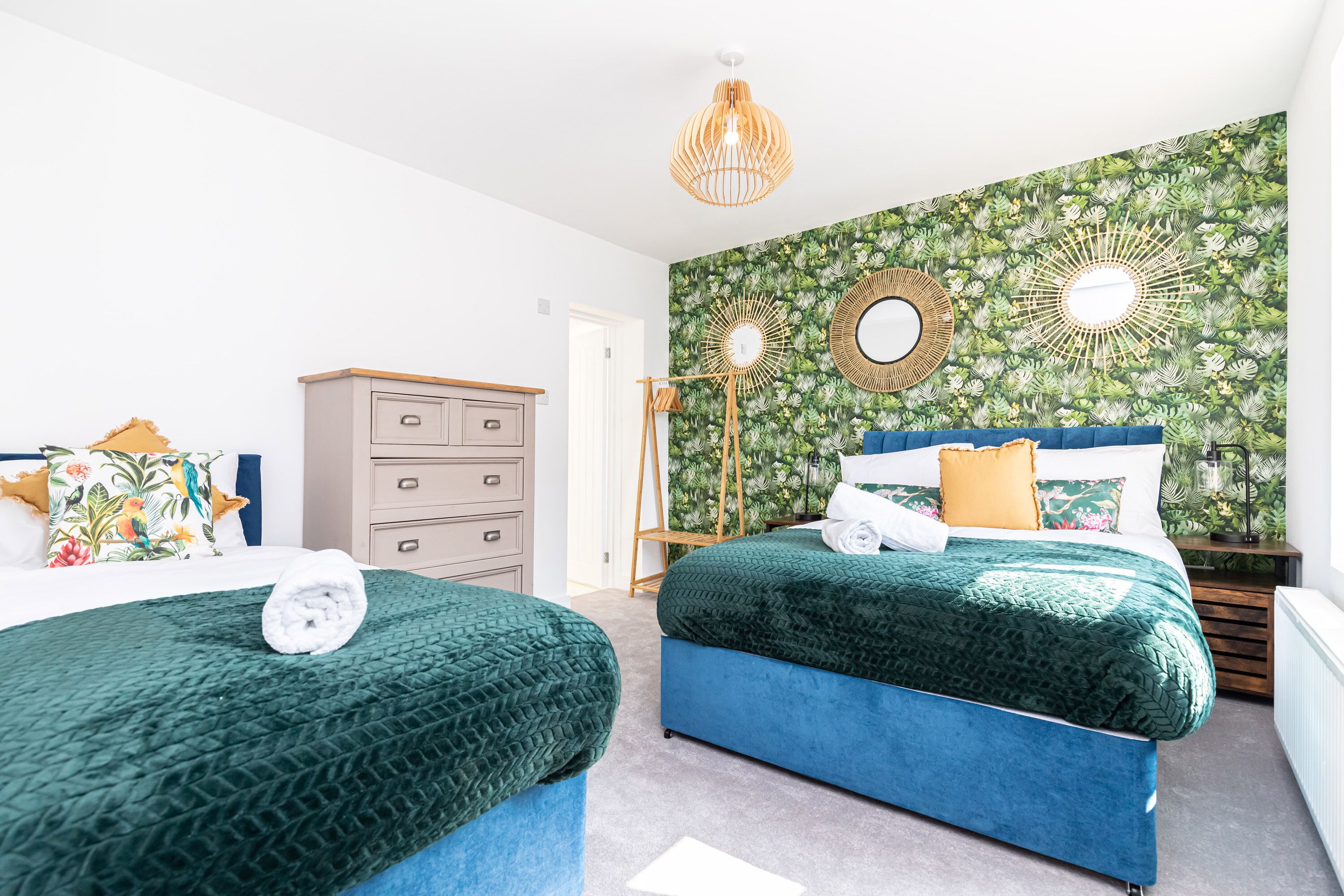 3 chambres, fer et planche à repasser, lit parapluie, Wi-Fi