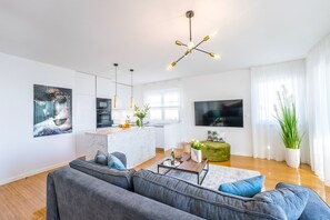 Deluxe Apartment, 3 Bedrooms, Hot Tub, Sea View | Living area - Penthouse Apartment Perla with Jacuzzi (Novalja)