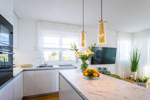 Private kitchen - Penthouse Apartment Perla with Jacuzzi (Novalja)