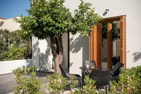 House | Terrace/patio