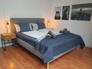 1 bedroom, free WiFi, bed sheets