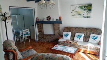 Televisie en een open haard