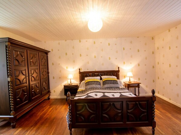 4 bedrooms, free WiFi