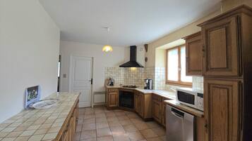 Réfrigérateur, micro-ondes, four, lave-vaisselle