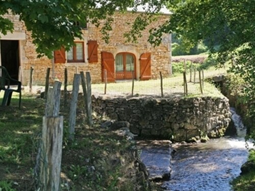 Moulin isolé avec animaux admis, proche Sarlat