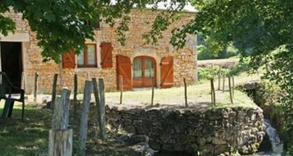 Moulin isolé avec animaux admis, proche Sarlat