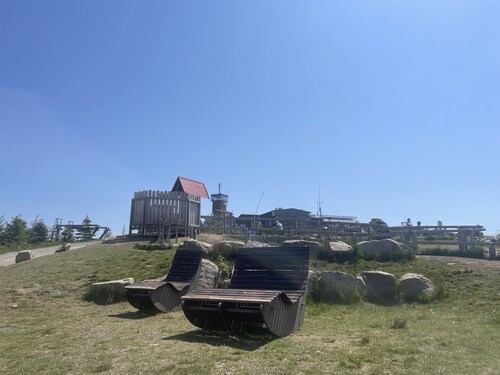 Bright, quiet apartment with beautiful view of the Wurmberg and balcony