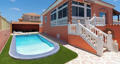 Villa with private pool Sonnenland Villas I