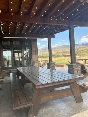 Outdoor dining