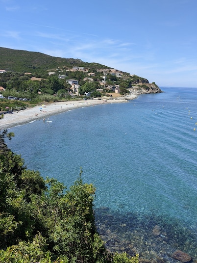 Dans LE CAP Corse,rez-de-chaussee DE Villa, Jardin Privatif, VUE Mer/ Montagne