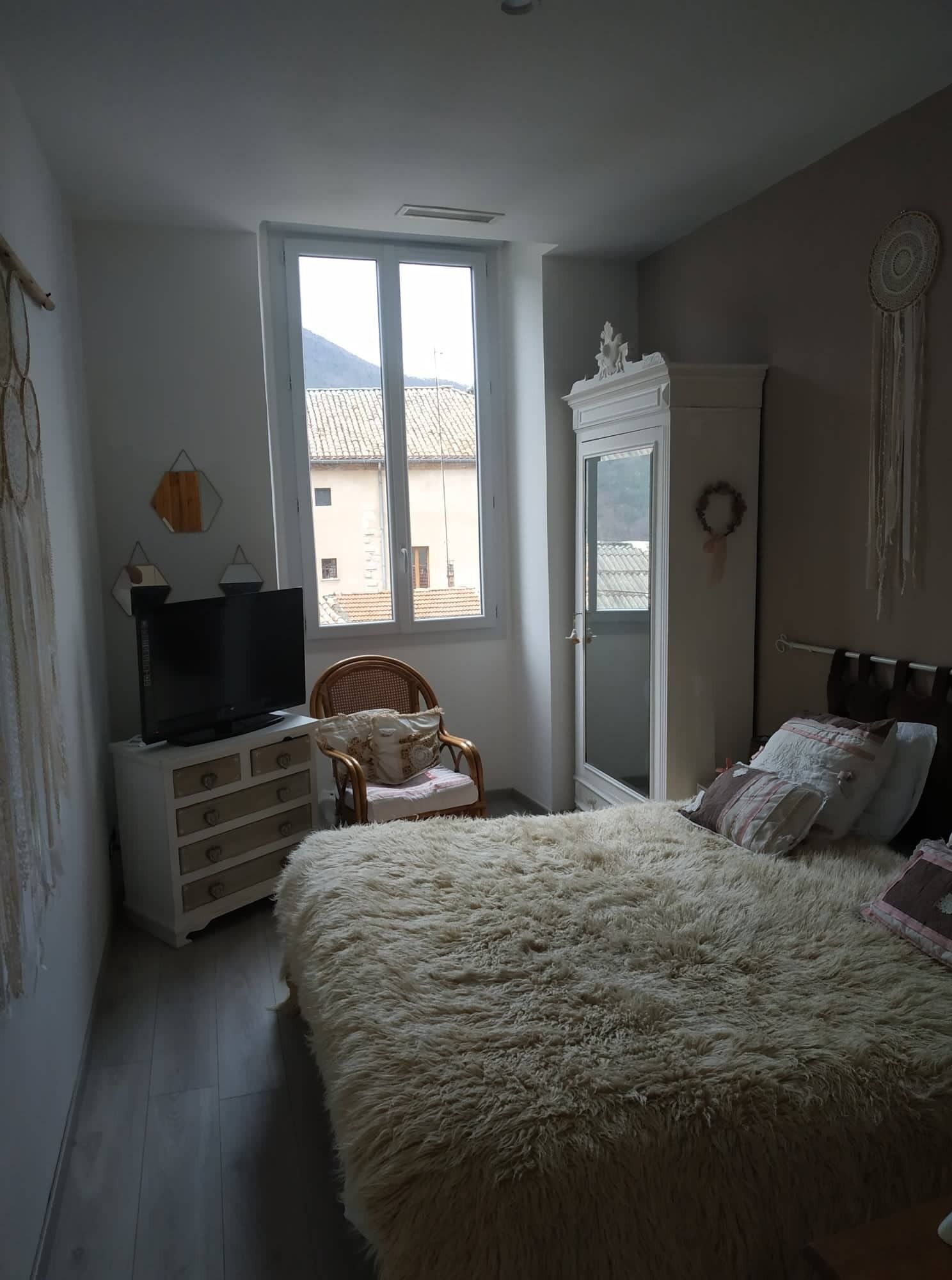 3 bedrooms