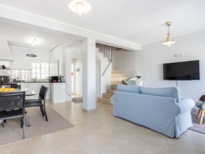 TV - Salema 2 bedroom Townhouse (Salema)