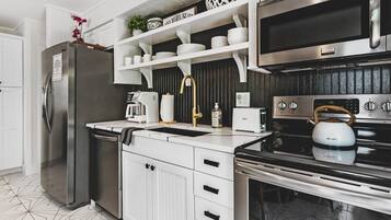 Villa, 2 Bedrooms | Dapur peribadi