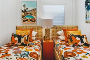 2 bedrooms, free WiFi, bed sheets - Sandbox 203 71st St East 2 Bedroom Villa by RedAwning (Holmes Beach)
