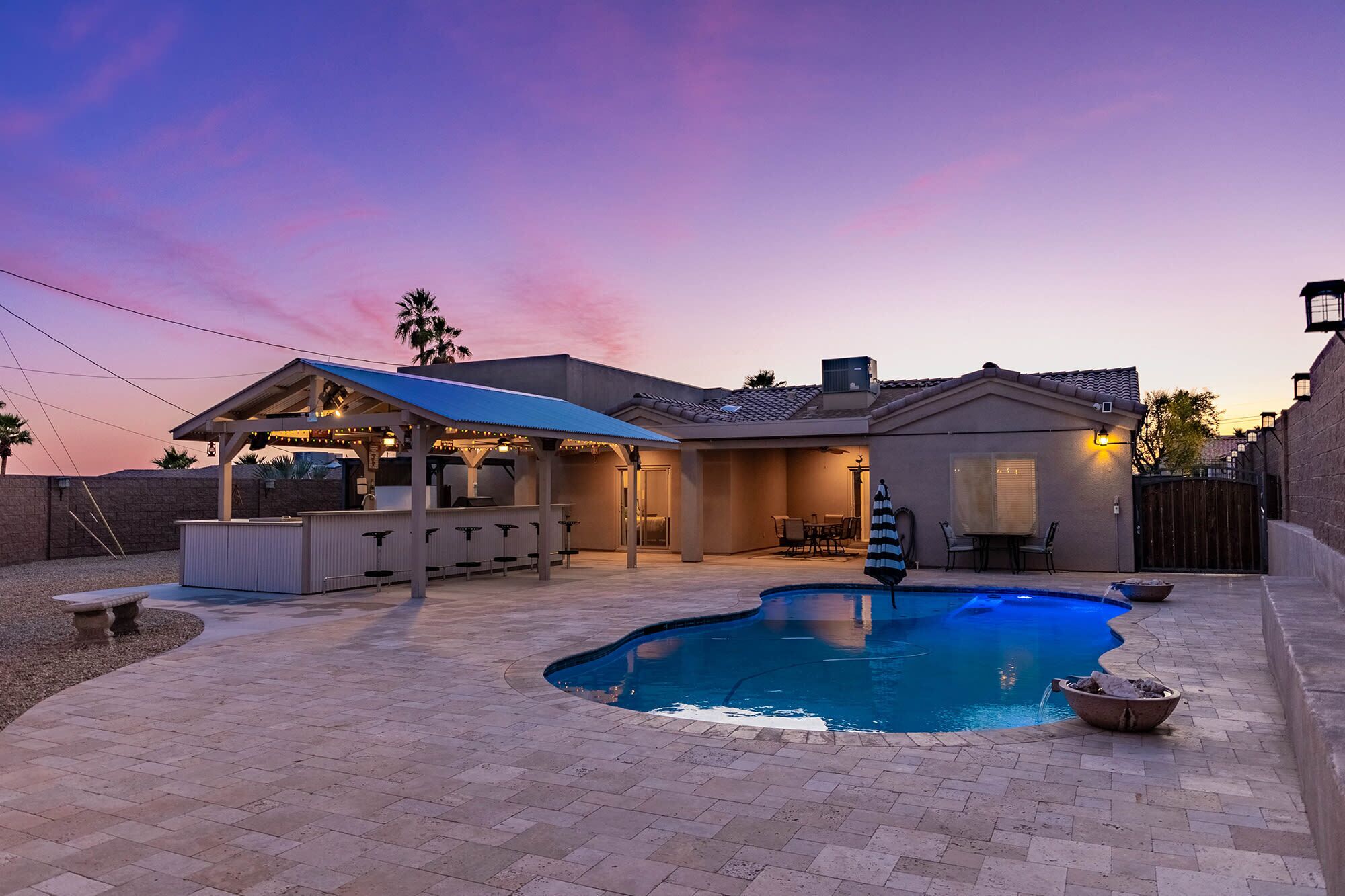 Spacious home + Heated Pool & Spa