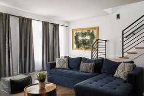 TV, Hulu, streaming services, offices