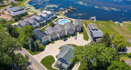 Saugatuck Harbor House