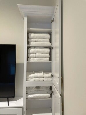 Interior - Private Hilltop Studio in North Orange County  (Anaheim)