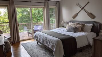 3 bedrooms, memory foam beds, desk, iron/ironing board