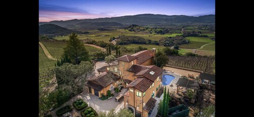 Escape to Paradise: A Stunning Tuscany-Style Home with Views of Vineyards 