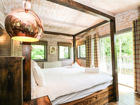 Cottage | 10 bedrooms, individually decorated, individually furnished, free WiFi