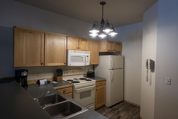Fridge, microwave, oven, dishwasher