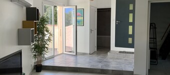 Very nice, quiet apartment near the beach