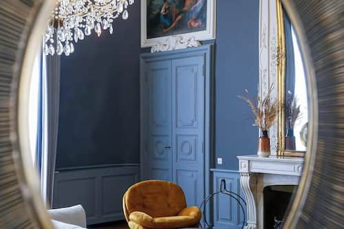 Executive suite | Luxe beddengoed, bedden met traagschuimmatrassen, een kluis op de kamer