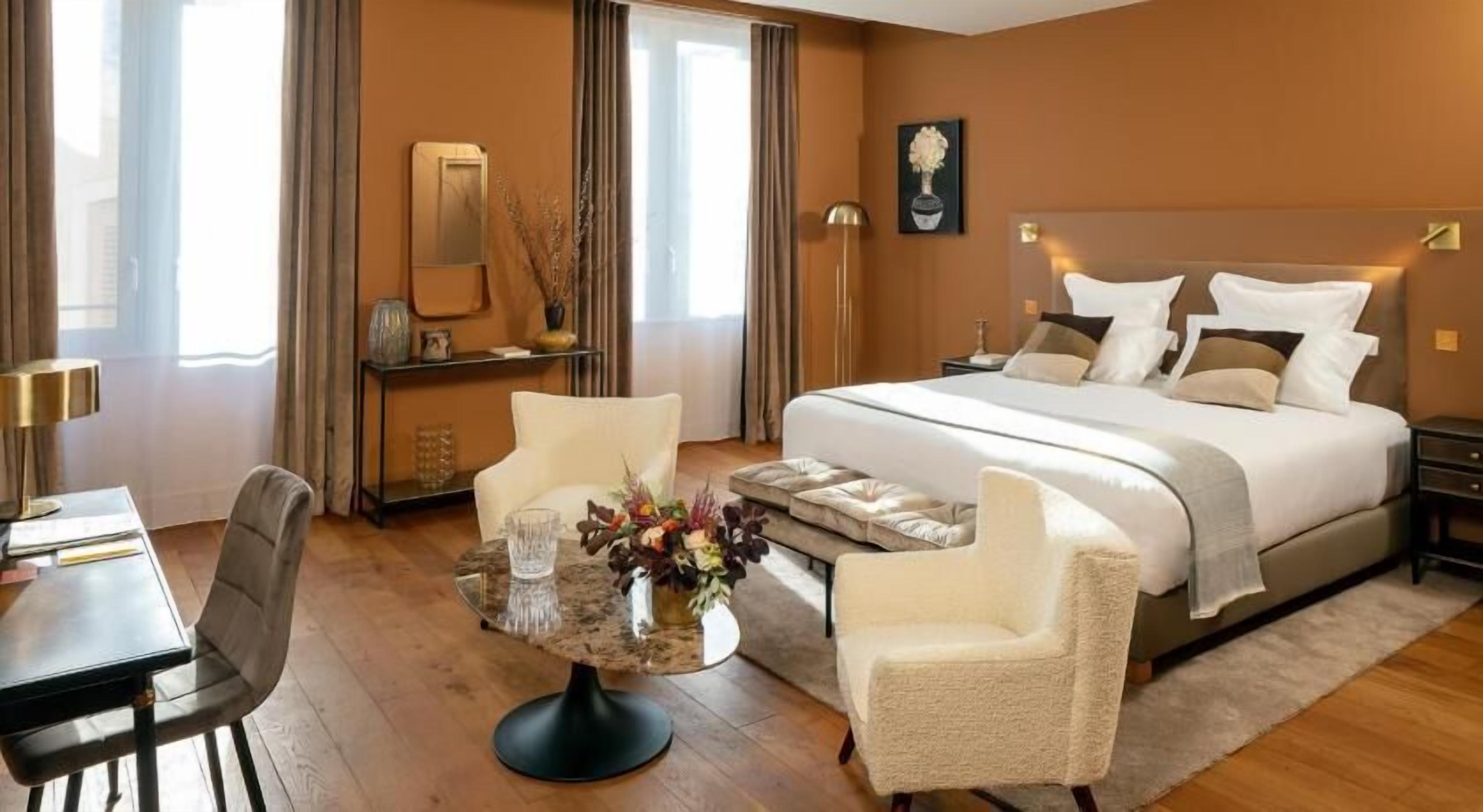 Memory foam beds, in-room safe, individually decorated