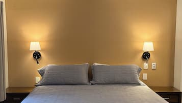 Comfort Studio Suite | Down comforters, desk, laptop workspace, free WiFi