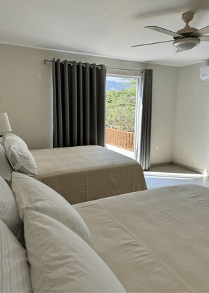 Apartment | 1 bedroom, down comforters, desk, laptop workspace