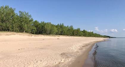 Cozy Cottage in Sandy Pond 2