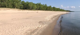 Cozy Cottage in Sandy Pond 2