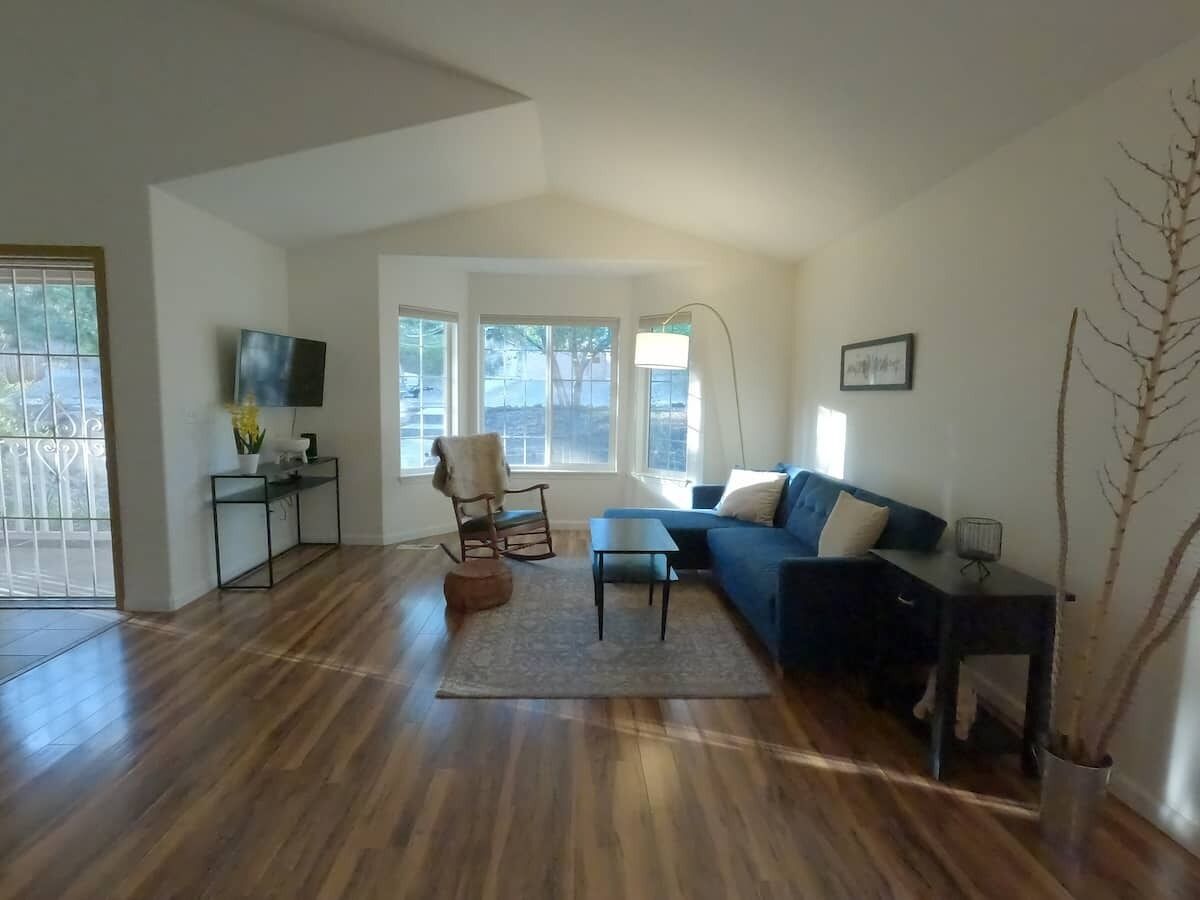 Westside Modern Home Walk & Bike Everywhere in Bend