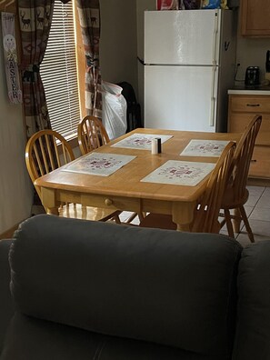 تناول الطعام