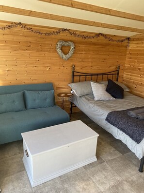 1 chambre, literie fournie
